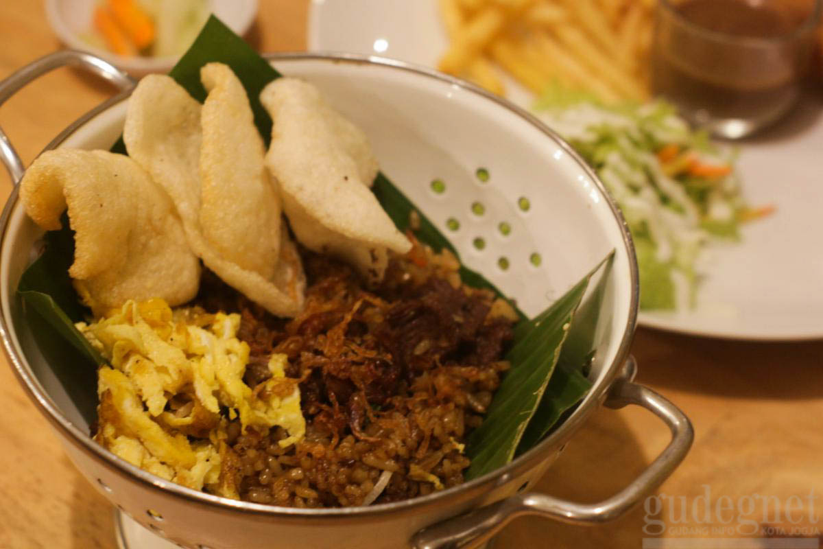 kopi walik nasi goreng