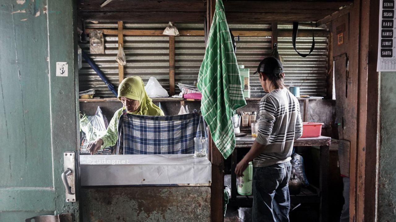 Soto Sumuk Mbah Wongso