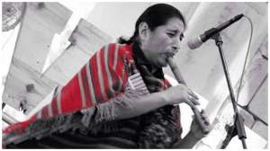Phawak: Native American Music di mini hall Plaza Ambarrukmo 