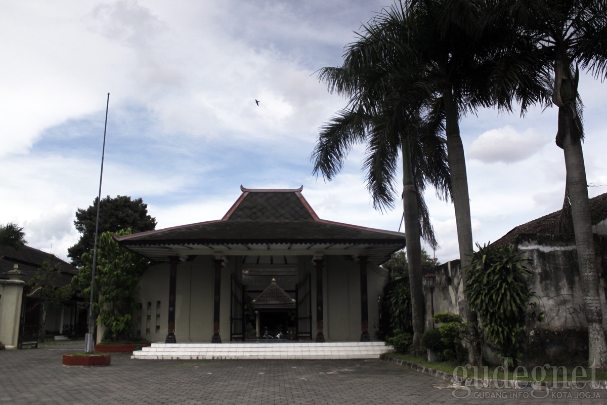 Museum Sonobudoyo Unit II Ndalem Condrokiranan Yogyakarta