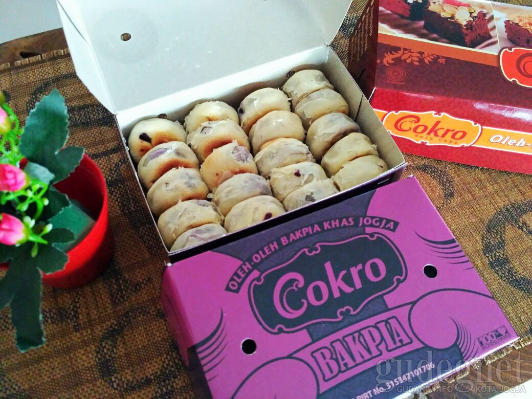 Cokro Tela Cake & Cokelat Joyo