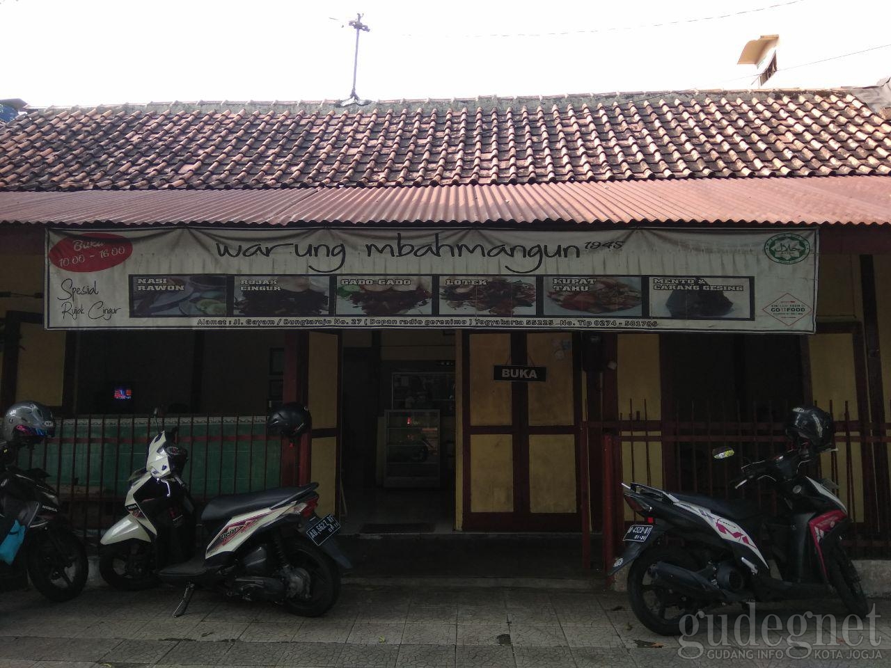 Warung Rujak Cingur Mbah Mangun