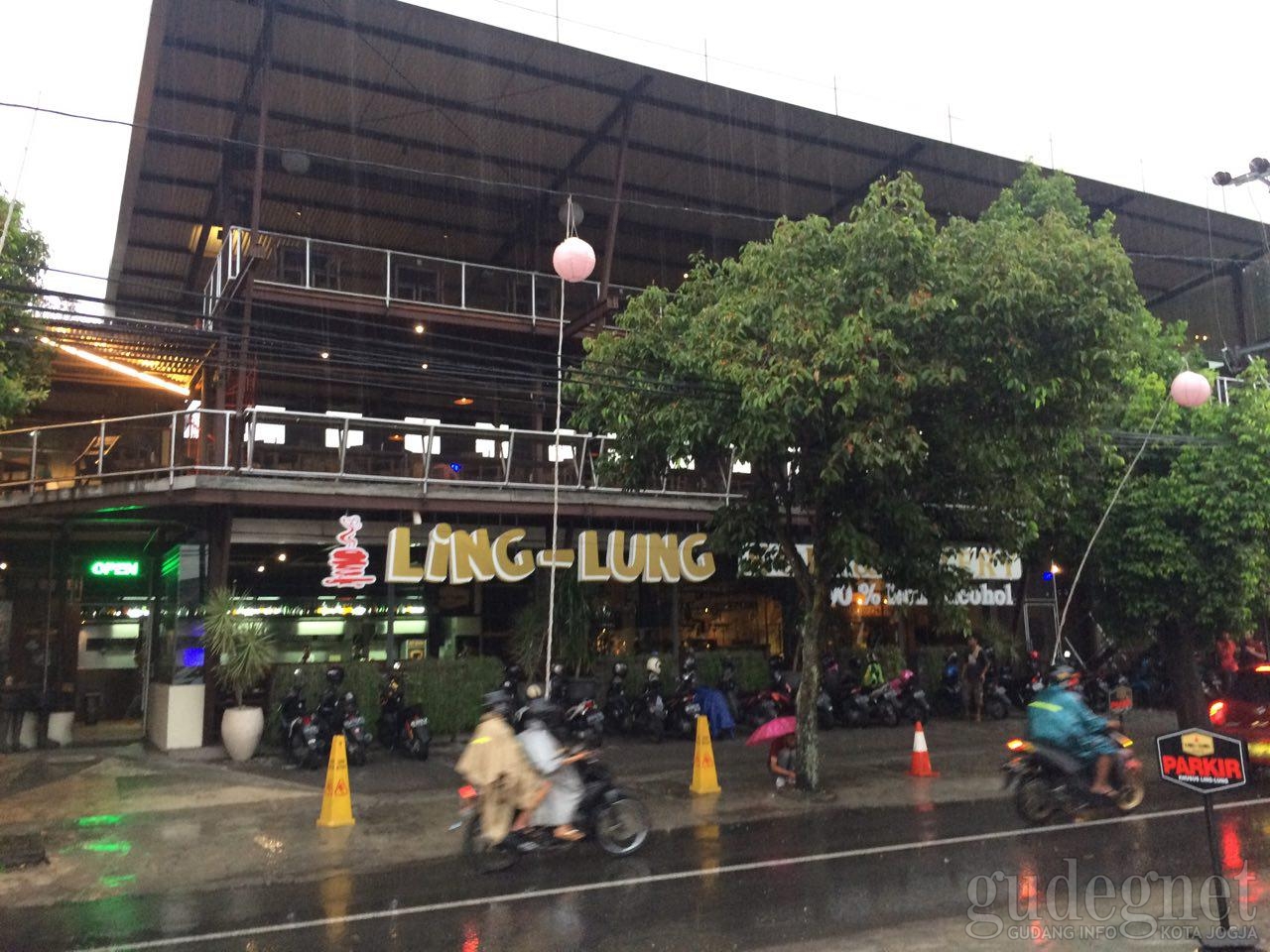 Linglung Cafe