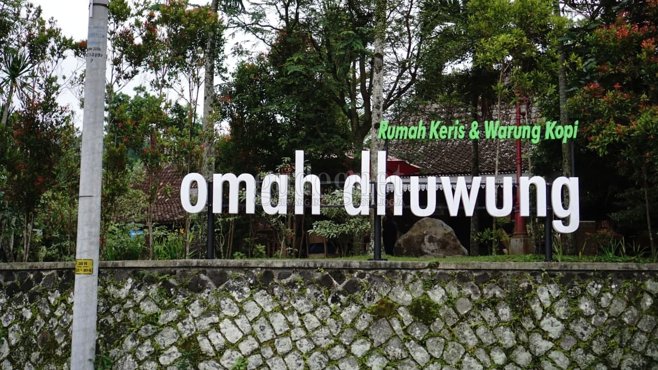 Omah Dhuwung Rumah Keris dan Warung Kopi