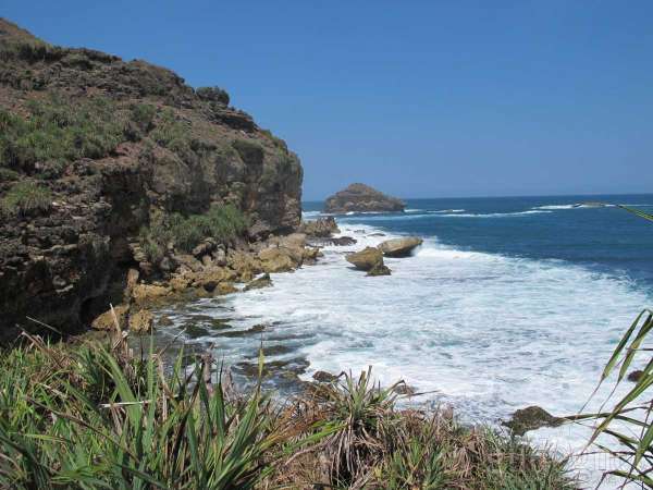 Pantai Jogan: Keheningan Di Tengah Laut Yogyakarta Yogya 