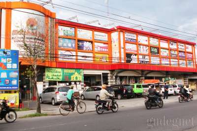 Supermarket Bangunan Matahari Jaya Yogyakarta