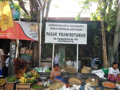 Pasar Prawirotaman Yogyakarta