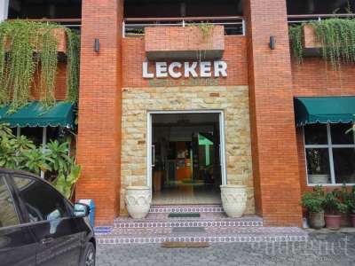 Lecker Coffee and Resto