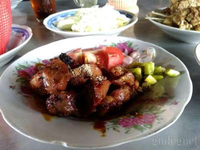 Tongseng dan Sate Kambing Sor Talok