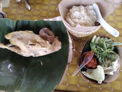 Ingkung Kuali Guwosari
