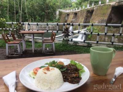 Restoran Joglo Pari Sewu