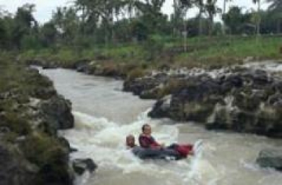 Oyo River Tubing - Desa Wisata Bejiharjo Yogyakarta