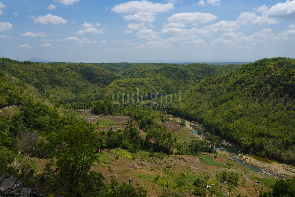 Sungai Oya dari Tebing Watu Mabur (Trida-2020)