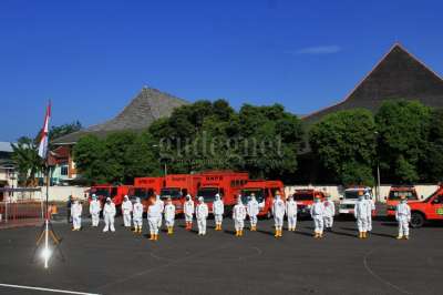 Unik, Upacara Pengibaran Bendera 17 Agustus 2020 Pakai Hazmat