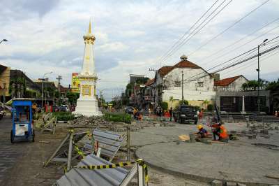 Revitalisasi Simpang  Tugu