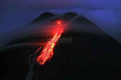 Lava Pijar Gunung Merapi 2021