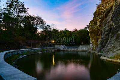 Danau di Pinggir Tebing Banyunibo 