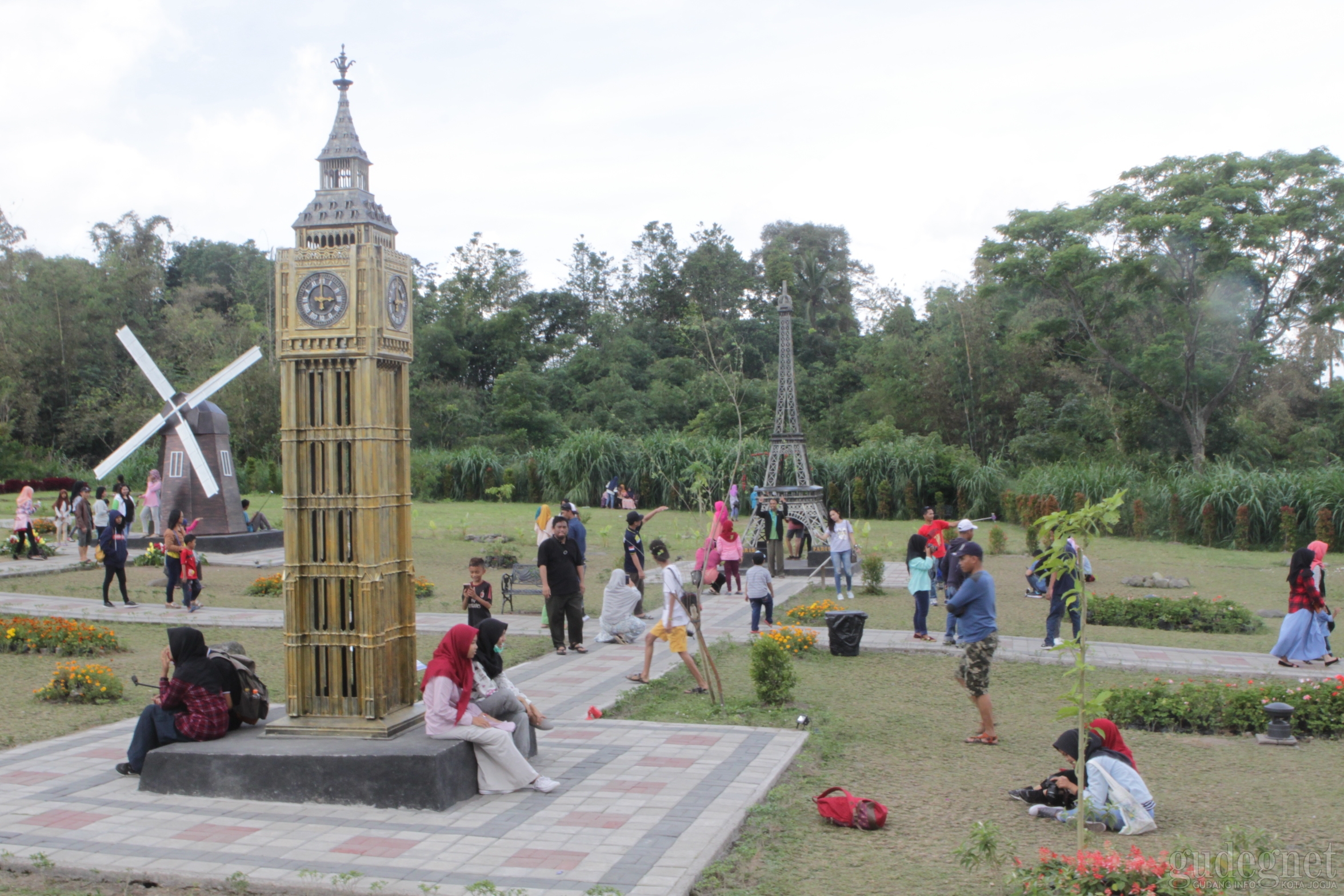 Paling Baru Makalah Tentang Tempat Wisata Merapi Park