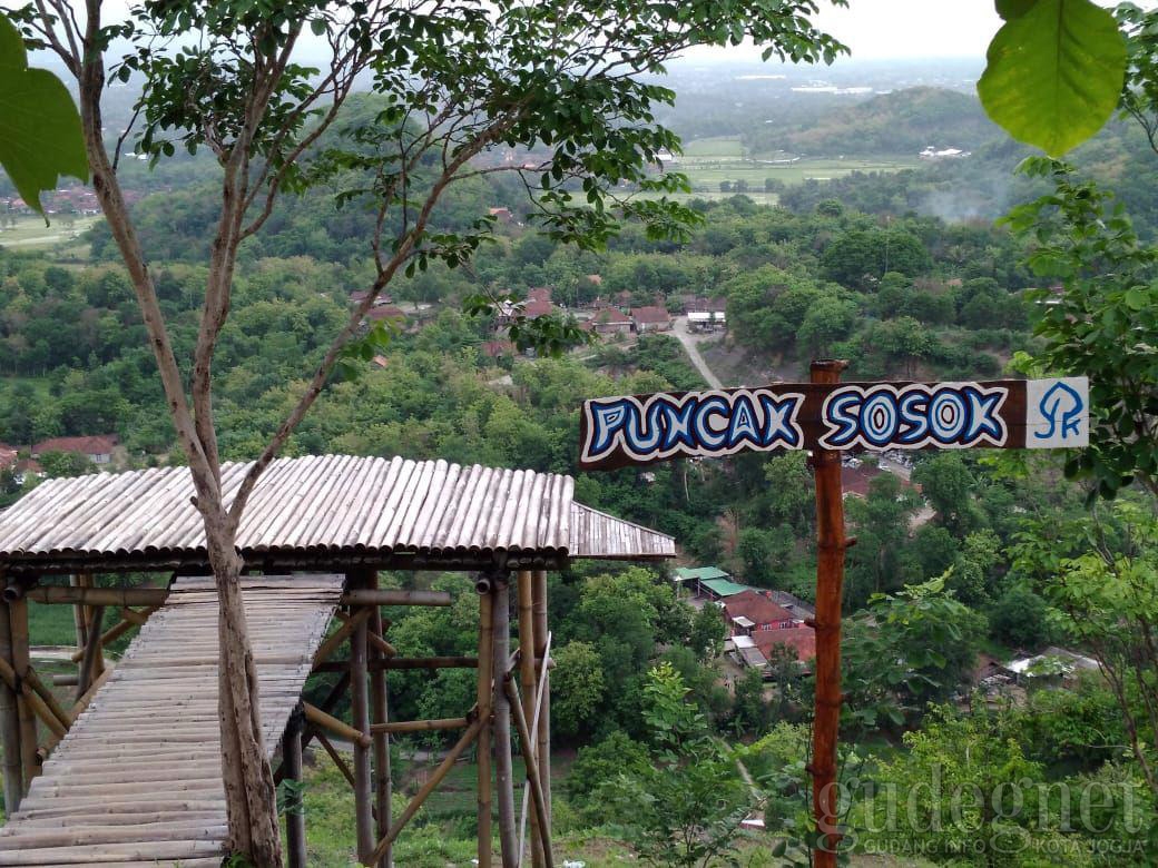 tempat wisata di puncak bogor terbaru Puncak Sosok Bawuran Bantul Yogya GudegNet