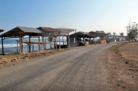 Jalan menuju Pantai Sepanjang Yogyakarta