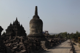 Candi Plaosan Memiliki Corak Agama Budha