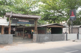 Tampak depan warkop Blandongan