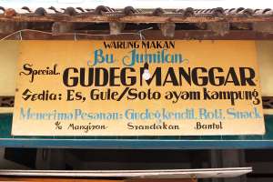 Penanda warung Gudeg Manggar Bu Jumilan