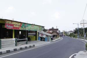 Lokasi warung soto Pak Narto di jembatan Kalibuntung 