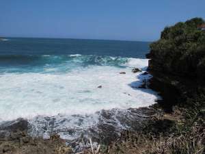 Pemandangan pantai Jogan dari atas bukit