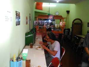 Suasana di Gudeg Basah Bu Ninik