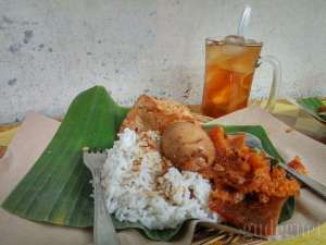 menu gudeg telur Mbok Ginuk