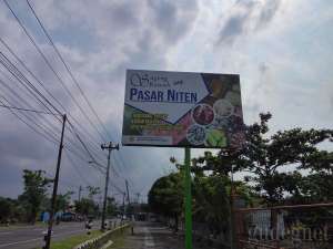 Tampak depan pasar Niten