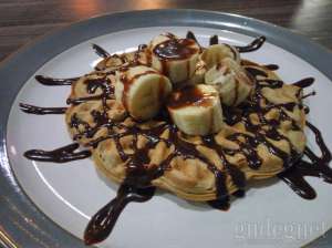 Waffle Nuttela Banana Paideia Caffe