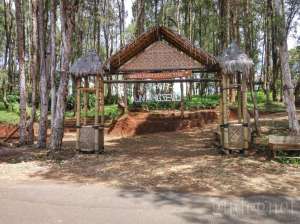 Pintu masuk Bukit Lintang Sewu