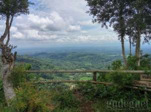 Pemandangan alam dari Bukit Lintang Sewu