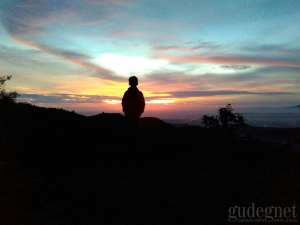 Senja di Bukit Lintang Sewu