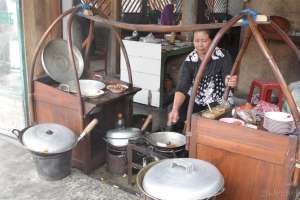 Sate Pak Yo