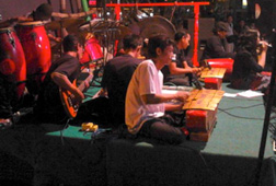 Mengenalkan Jazz keranah Publik