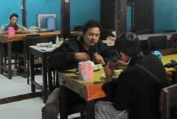 Penghasilan Bakmi Jombor Terjun Bebas Penghasilan Bakmi Jombor Terjun Bebas