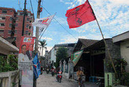 Pemilu 2014, Caleg PDIP Terbanyak Pasang Iklan di Pohon