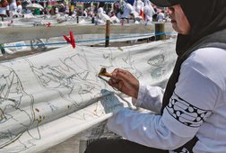 3000 Orang Membatik di 3000 Meter Kain Putih