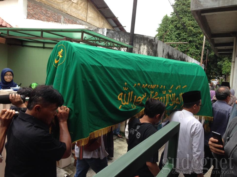 Sastrawan Jogja Ini Tutup Usia