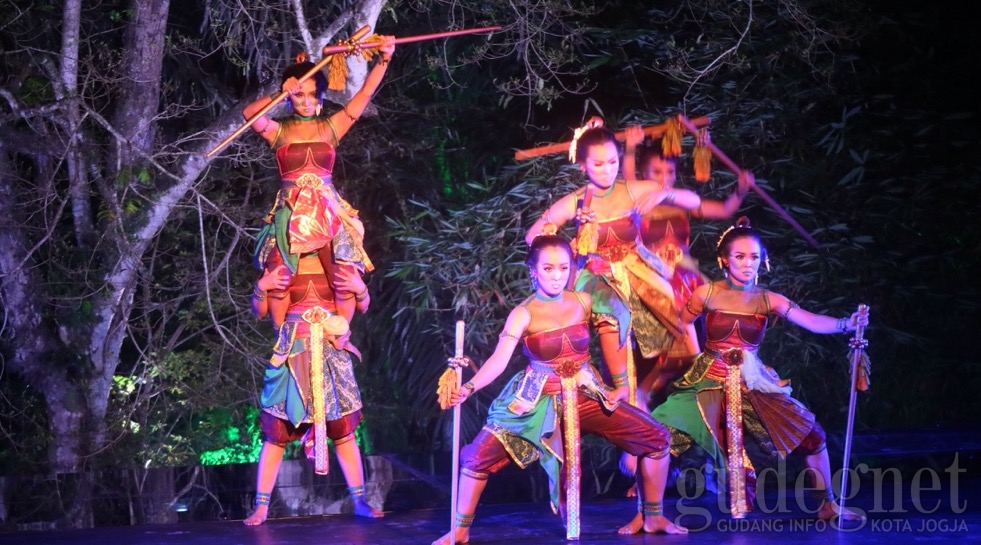 Menengok Sakralnya Bedog Art Festival di Studio Banjarmili