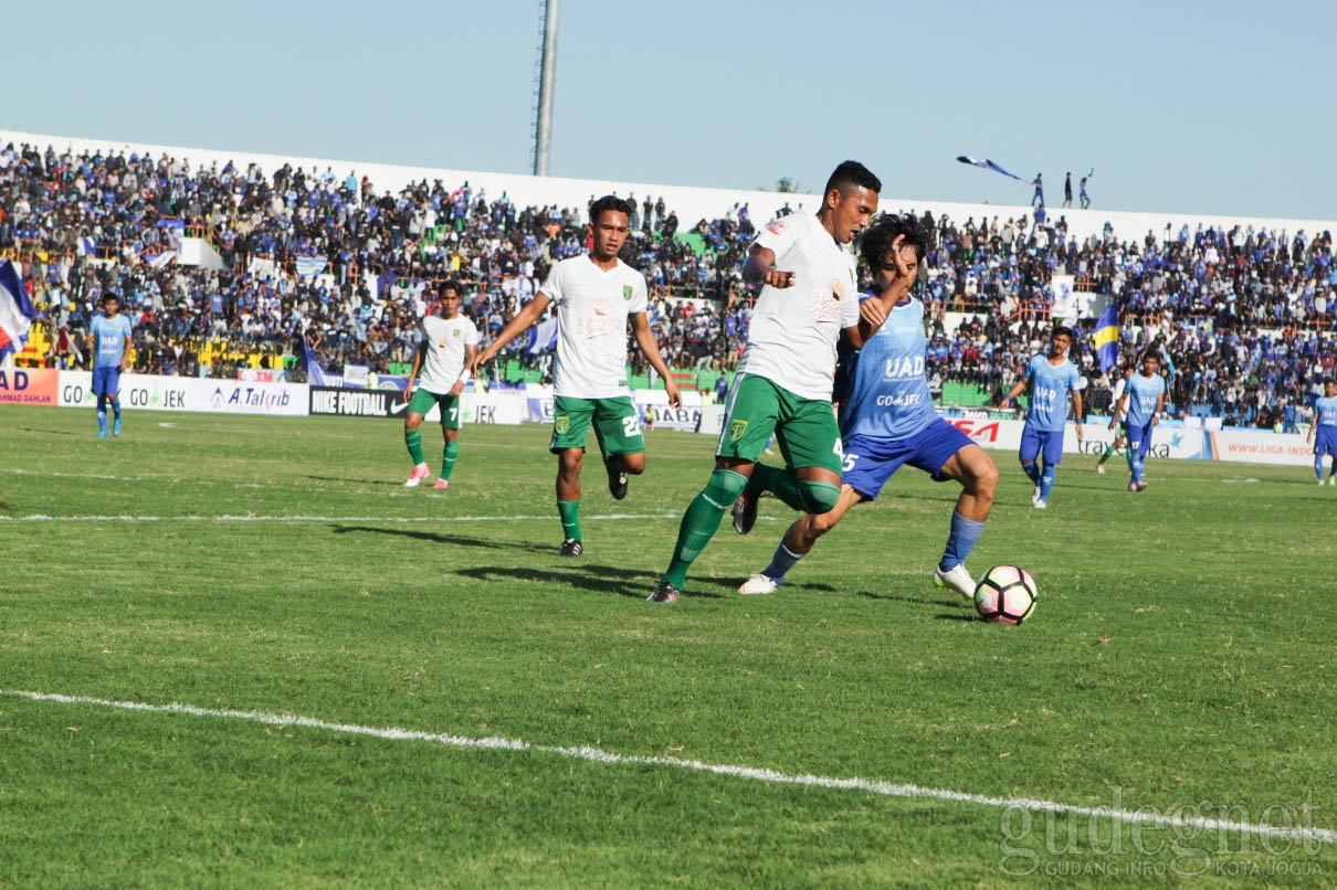 Bermain di Kandang, PSIM ditahan Imbang Persebaya 1-1