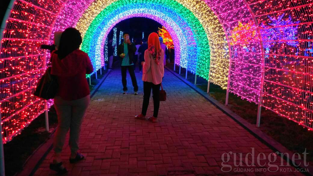 Coba Spot Selfie di Sindu Kusuma Edupark Bikin Nagih