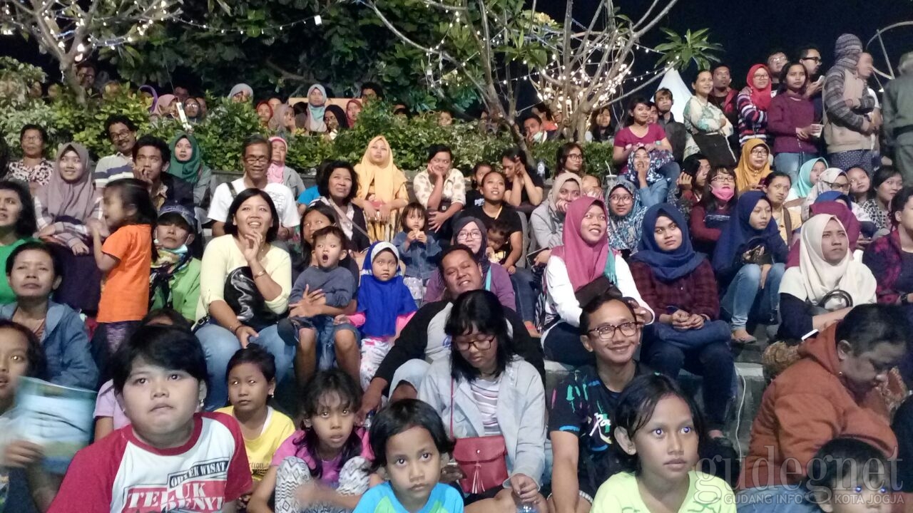 FKY Kota Jogja Pecahkan Plaza Ngasem