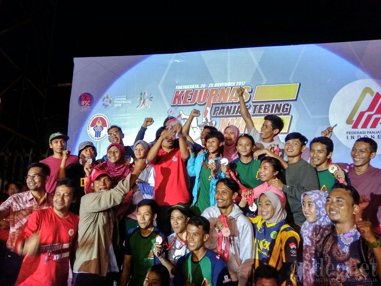  Jawa Timur Raih Juara Umum di Kejurnas Panjat Tebing XVI 2017 