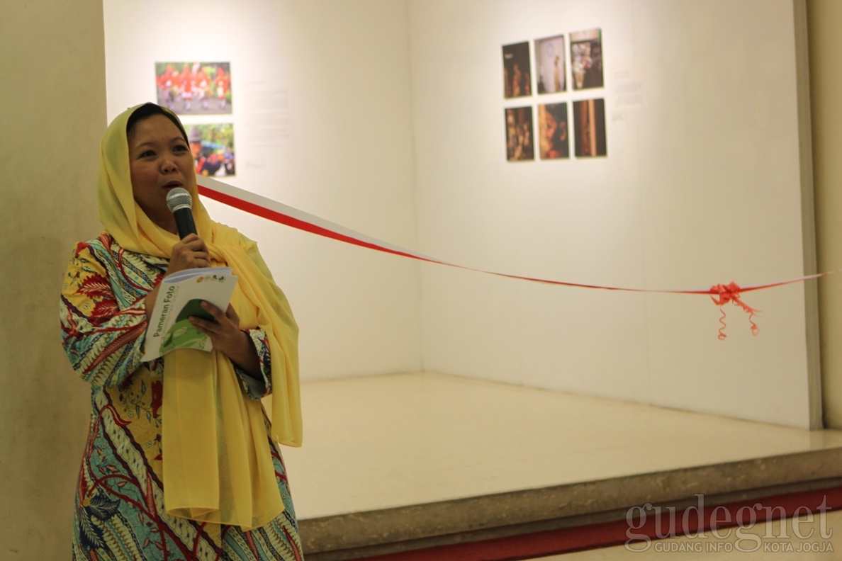 Alissa Wahid Buka Pameran Foto Sewindu Haul Gus Dur 