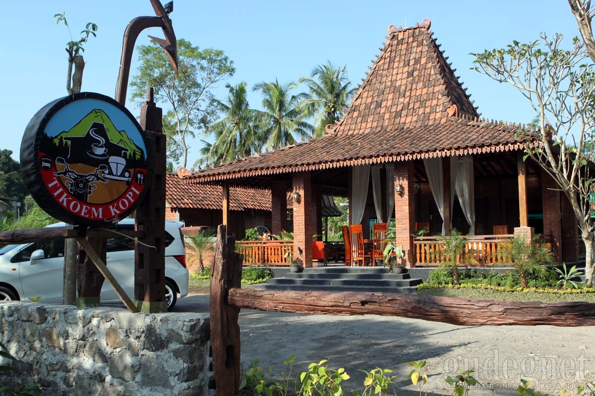 Tikoem Kopi, Titik Kumpul Komunitas dan Bikers 