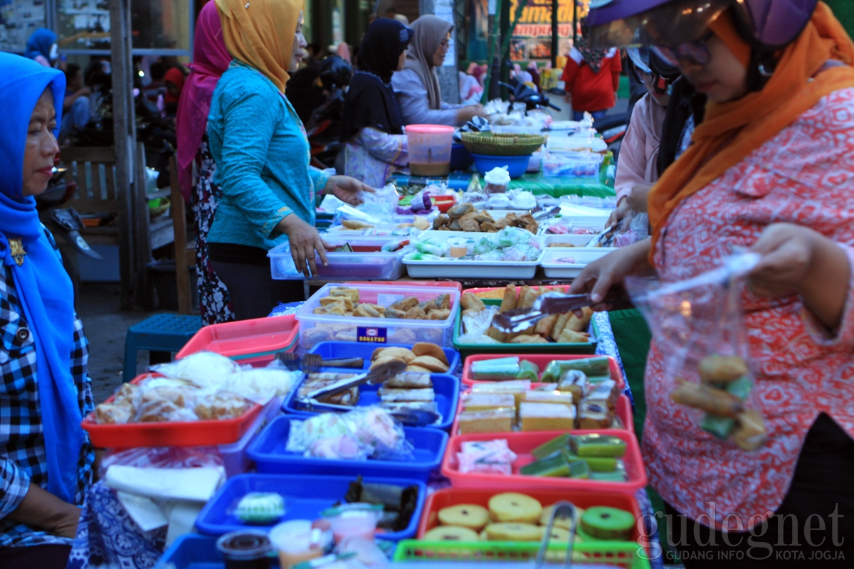 Jogja Tempo Doeloe Hadir di Pasar Sore Ramadan Nitikan